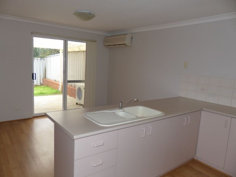 Unit 18/11 Elvire Street, Viveash WA 6056