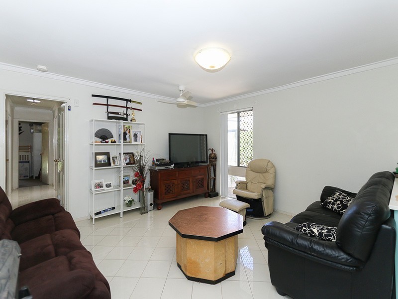 25 Salisbury Road, Midvale WA 6056