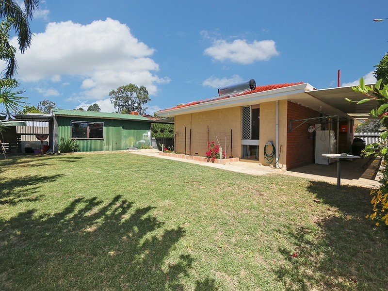 25 Salisbury Road, Midvale WA 6056