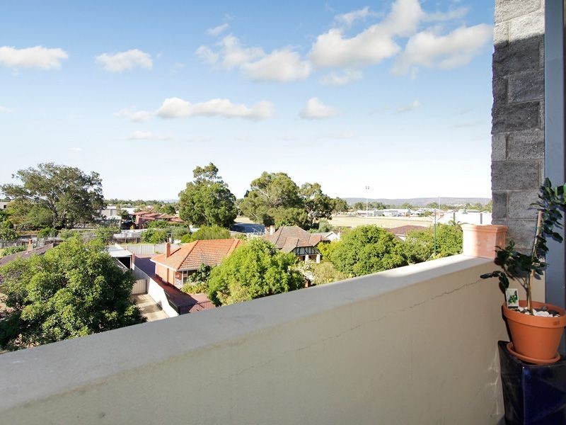Unit 37/42 The Crescent, Midland WA 6056