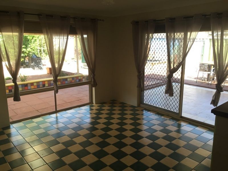 72 Lewis Jones Cross, Stratton WA 6056