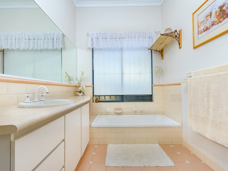 6 Cuvier Rise, Jane Brook WA 6056