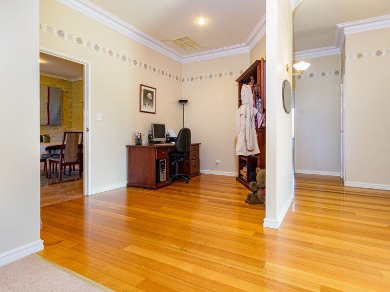 6 Cuvier Rise, Jane Brook WA 6056