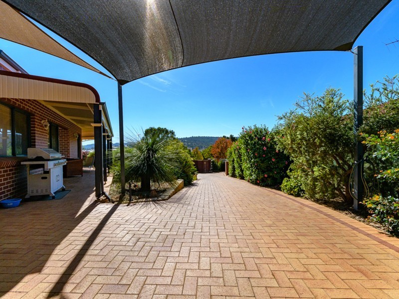 6 Cuvier Rise, Jane Brook WA 6056