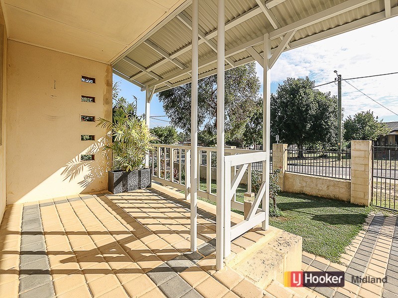 2 Coolga Road, Koongamia WA 6056
