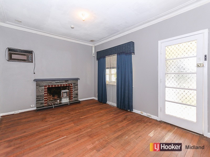 2 Coolga Road, Koongamia WA 6056