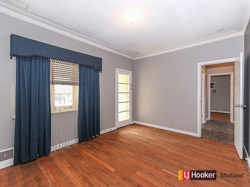 2 Coolga Road, Koongamia WA 6056