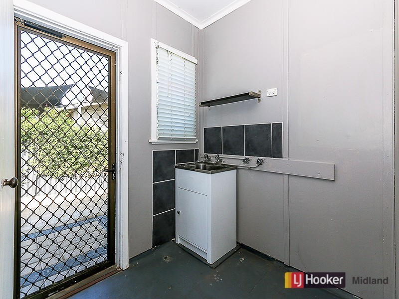 2 Coolga Road, Koongamia WA 6056