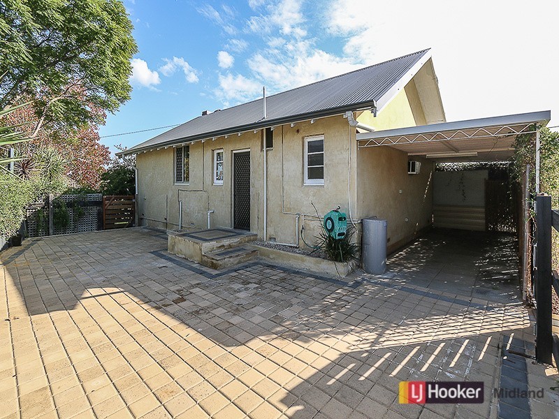 2 Coolga Road, Koongamia WA 6056