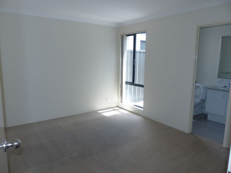Unit 2/25 Wroxton Street, Midland WA 6056