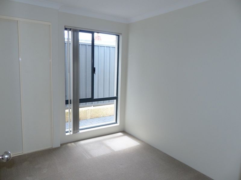 Unit 2/25 Wroxton Street, Midland WA 6056