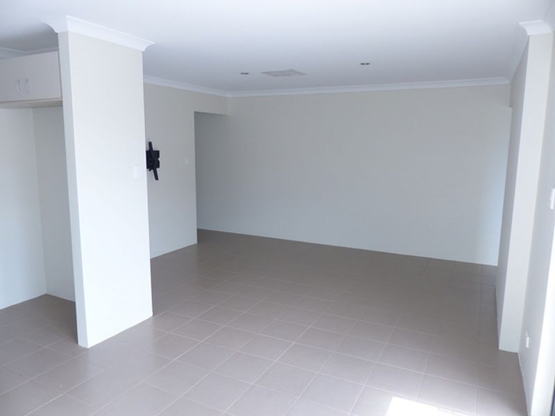Unit 2/25 Wroxton Street, Midland WA 6056