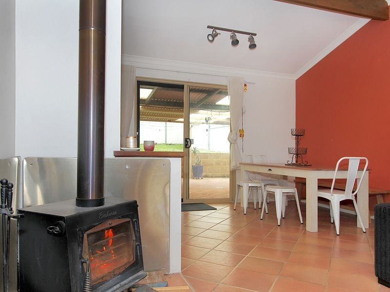 98 Talbot Road, Swan View WA 6056