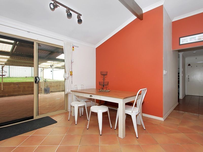 98 Talbot Road, Swan View WA 6056