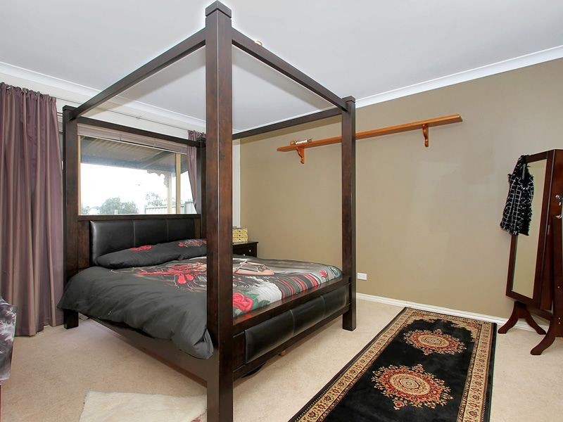 98 Talbot Road, Swan View WA 6056