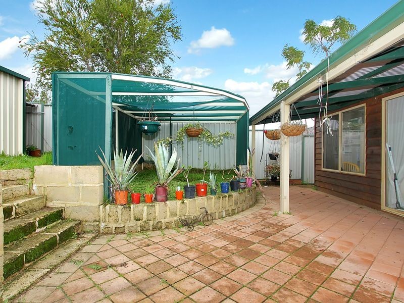 98 Talbot Road, Swan View WA 6056