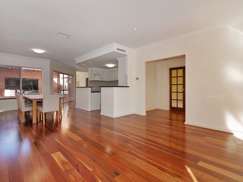 14 Muja Lane, Baskerville WA 6056