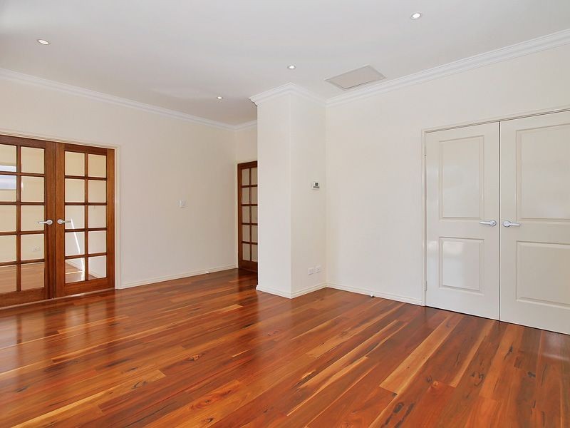 14 Muja Lane, Baskerville WA 6056