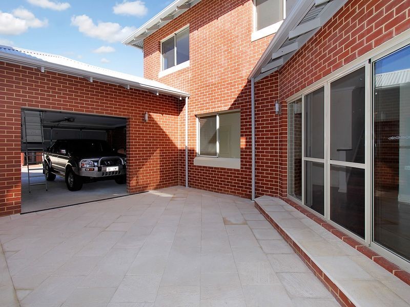 14 Muja Lane, Baskerville WA 6056