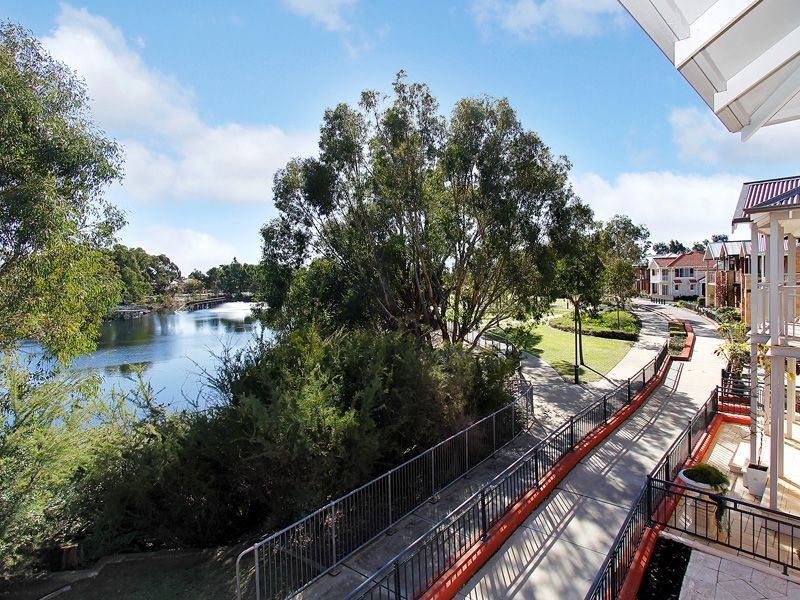 14 Muja Lane, Baskerville WA 6056