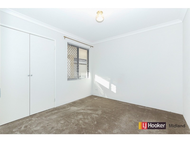 Unit 4/42 Holmesdale Road, Woodbridge WA 6056