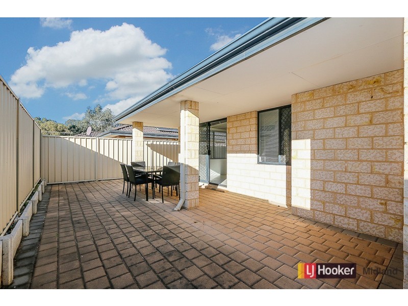 Unit 4/42 Holmesdale Road, Woodbridge WA 6056