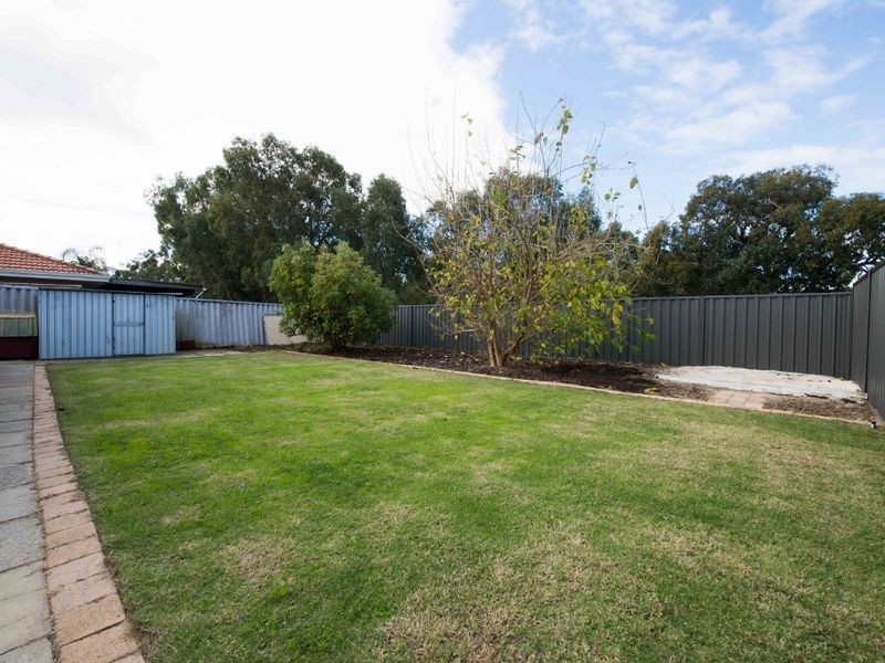 11 Hume Court, Midland WA 6056