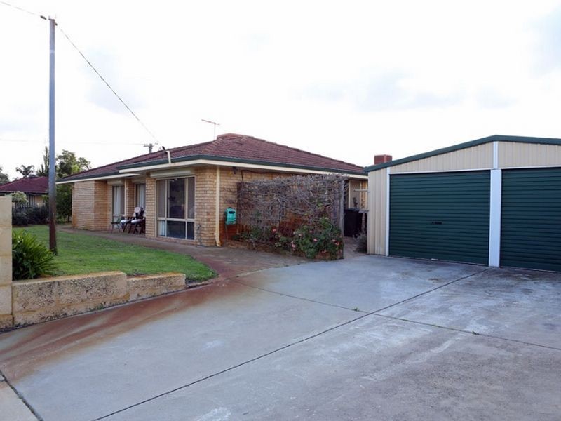 4 Egan Place, Midland WA 6056