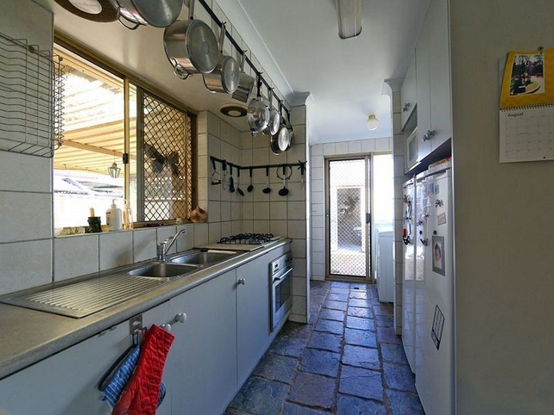 4 Egan Place, Midland WA 6056