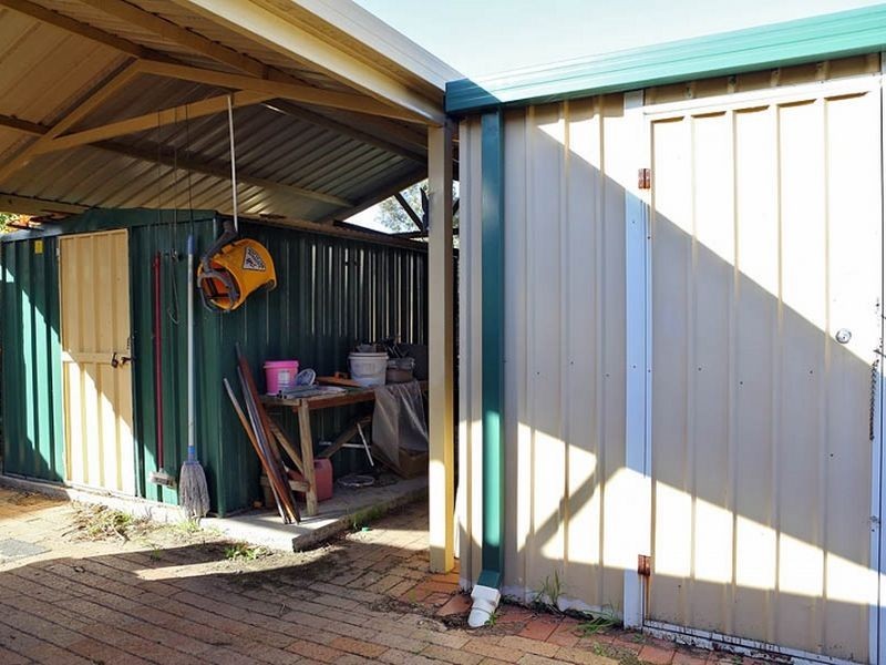 4 Egan Place, Midland WA 6056