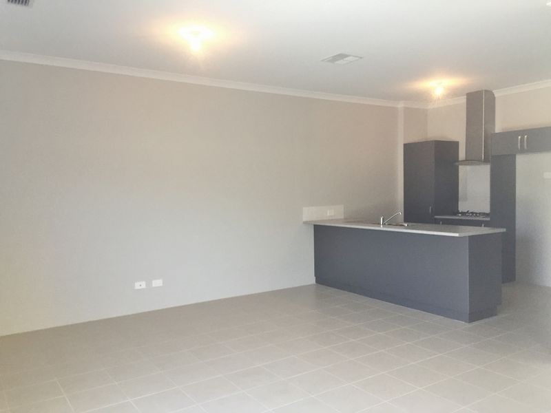 219 Suffolk Street, Caversham WA 6055