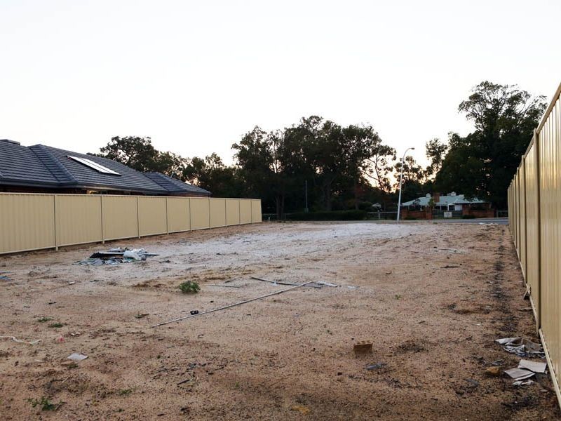 6 Gilba Place, Maida Vale WA 6057