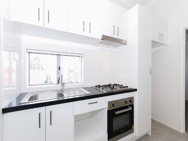 Unit 16/13 Spring Avenue, Midland WA 6056