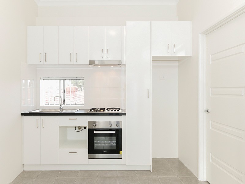 Unit 16/13 Spring Avenue, Midland WA 6056