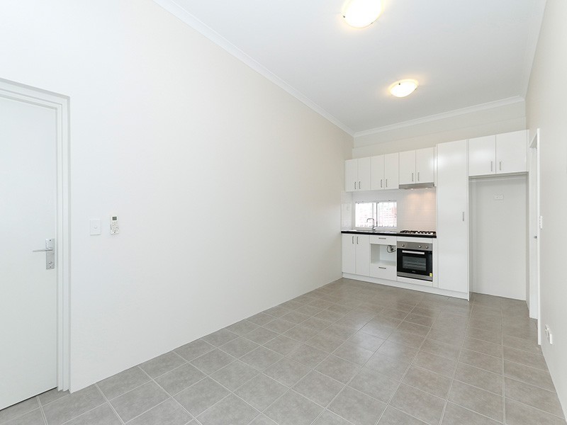 Unit 16/13 Spring Avenue, Midland WA 6056