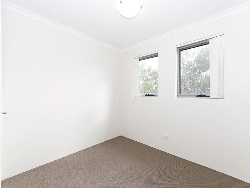 Unit 16/13 Spring Avenue, Midland WA 6056
