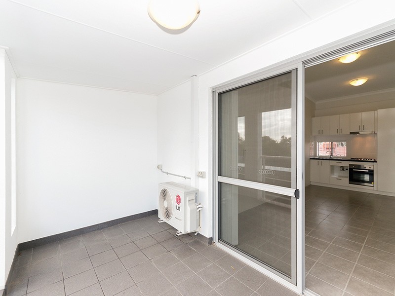Unit 16/13 Spring Avenue, Midland WA 6056