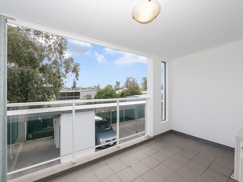 Unit 16/13 Spring Avenue, Midland WA 6056