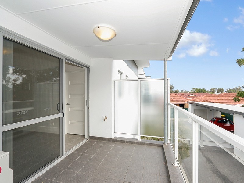 Unit 16/13 Spring Avenue, Midland WA 6056
