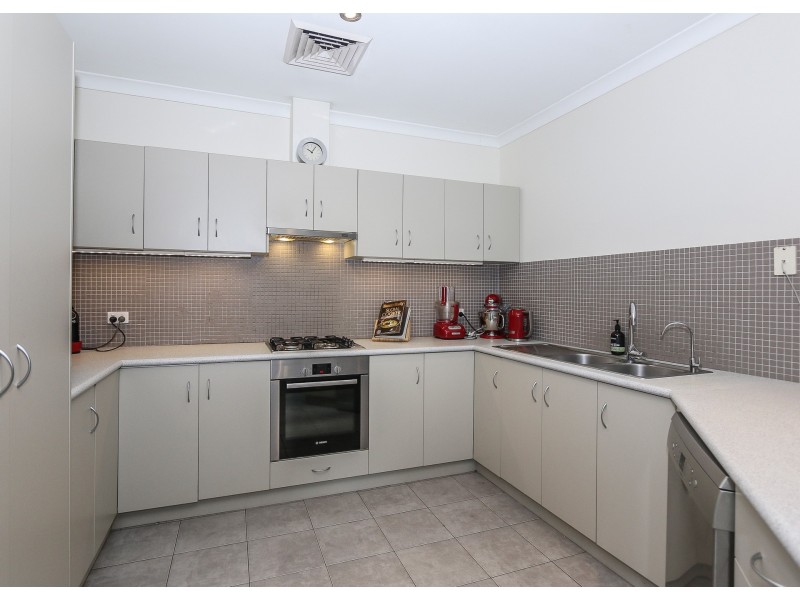 25A Wellaton Street, Midvale WA 6056