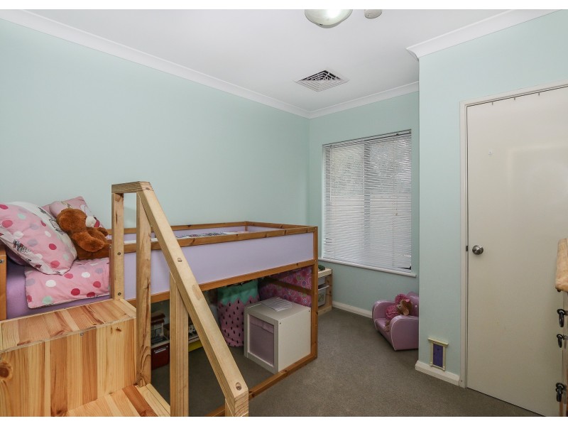 25A Wellaton Street, Midvale WA 6056