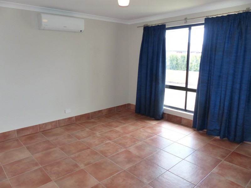 37 Chandala Turn, Ellenbrook WA 6069