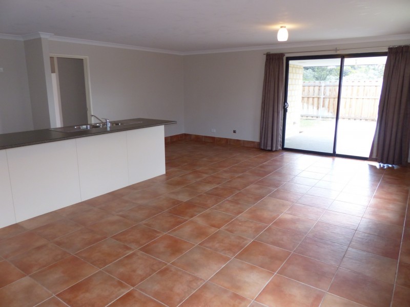 37 Chandala Turn, Ellenbrook WA 6069