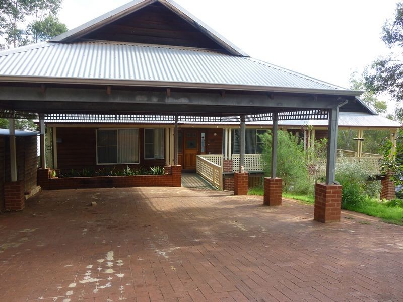 1 Easton Crt, Boya WA 6056