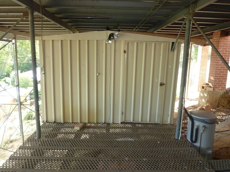 1 Easton Crt, Boya WA 6056