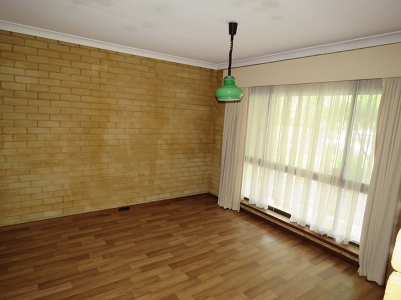 56 Sussex Road, Forrestfield WA 6058