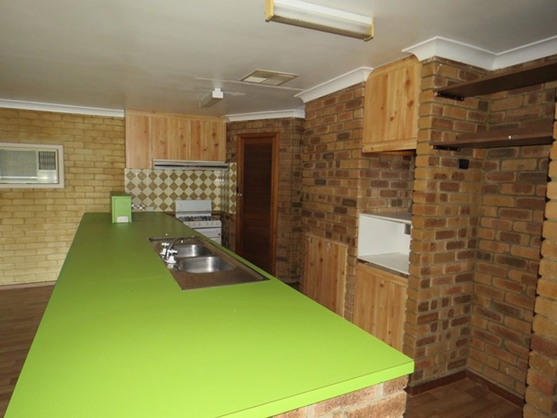 56 Sussex Road, Forrestfield WA 6058