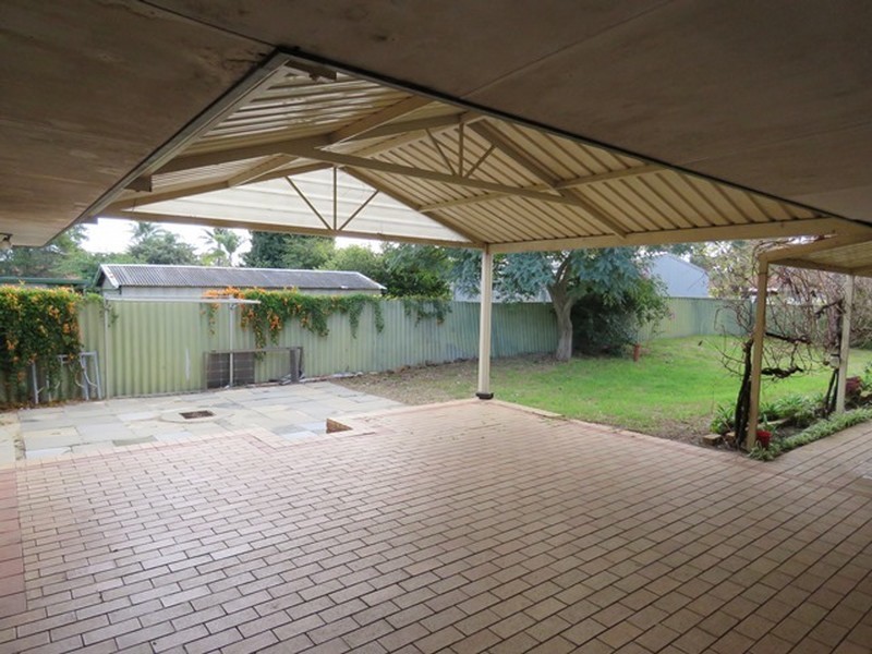 56 Sussex Road, Forrestfield WA 6058