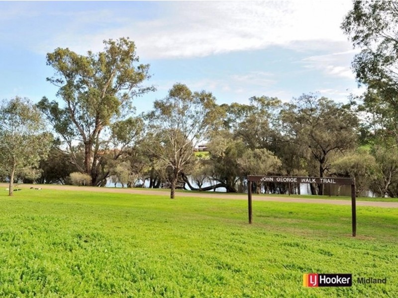 23 Bernley Drive, Viveash WA 6056