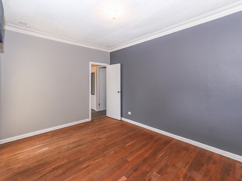 2 Coolga Road, Koongamia WA 6056